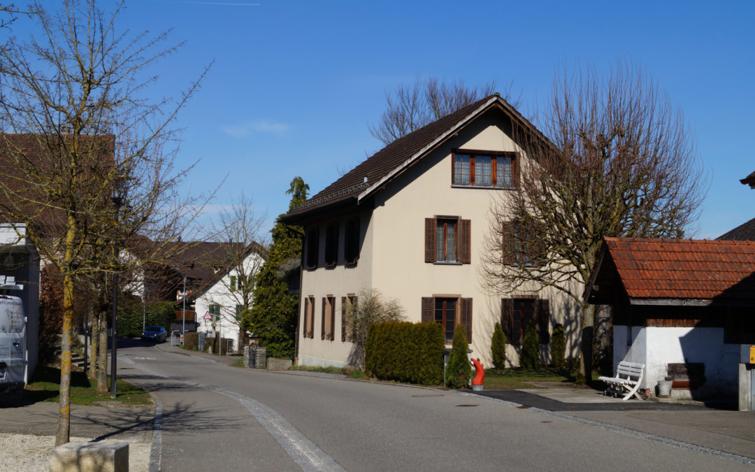 2-Familienhaus + Bauland mit Potenzial, Wohlenschwil, Dorfstrasse